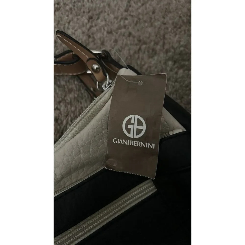 Giani Bernini Women's Colorblock Hobo Bag Black & Cream Shoulder Strap - Picture 4 of 6